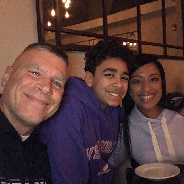 whs_principal's tweet photo. 💜💛 Ready for a great 👍🏼 dinner 🥘 at #Table104 in support of our Girls’ Basketball 🏀 Program and of course... ? 🤔 hunger! 😂💜&amp;💛4life🙏🏼✌🏽 https://t.co/HWSjYw91kB
