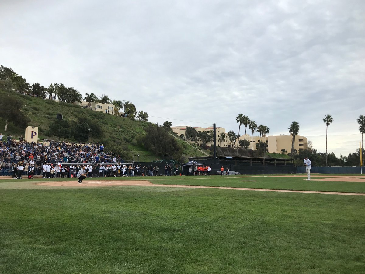 HenrySternCA's tweet image. Local boys done good. Thank you @ChristianYelich (@WestlakeHS_CA class of &apos;10), @Mooose_8 (@ChatsworthBB class of &apos;07) and their most valuable teammate Ryan Braun for bringing us together. 

We are one family #CaliforniaStrong #BorderlineShooting #WoolseyFire #CampFire.