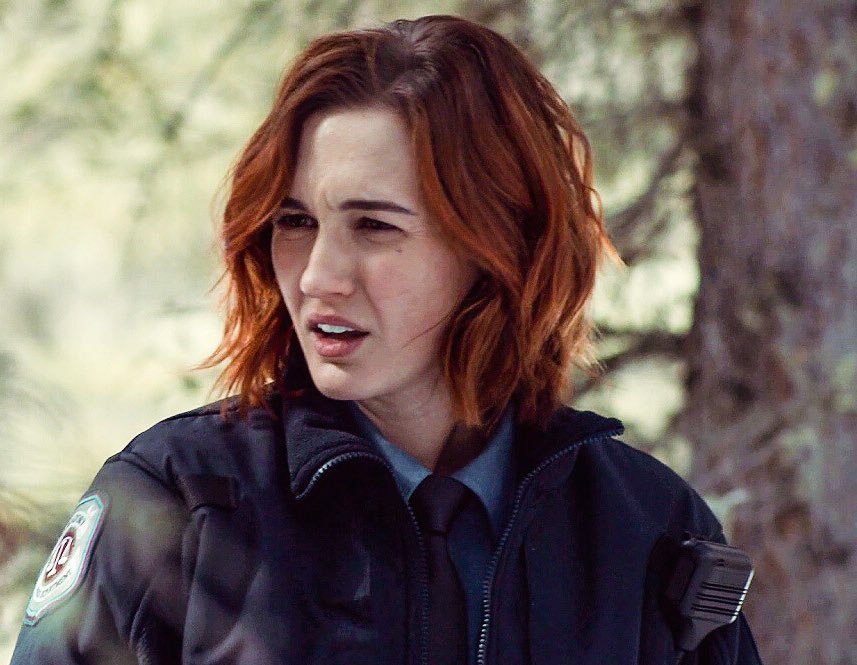Day 107 without  #WynonnaEarp   the wearp fandom is literally having a crisis over kats age. I-