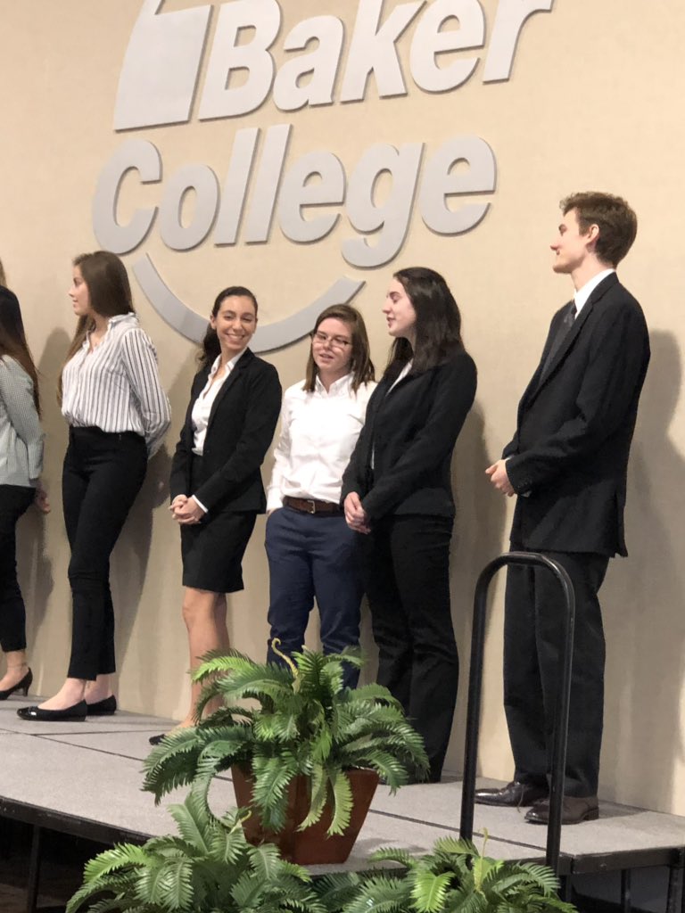 Congrats to everyone who made it to States!! Great job on Friday ‼️