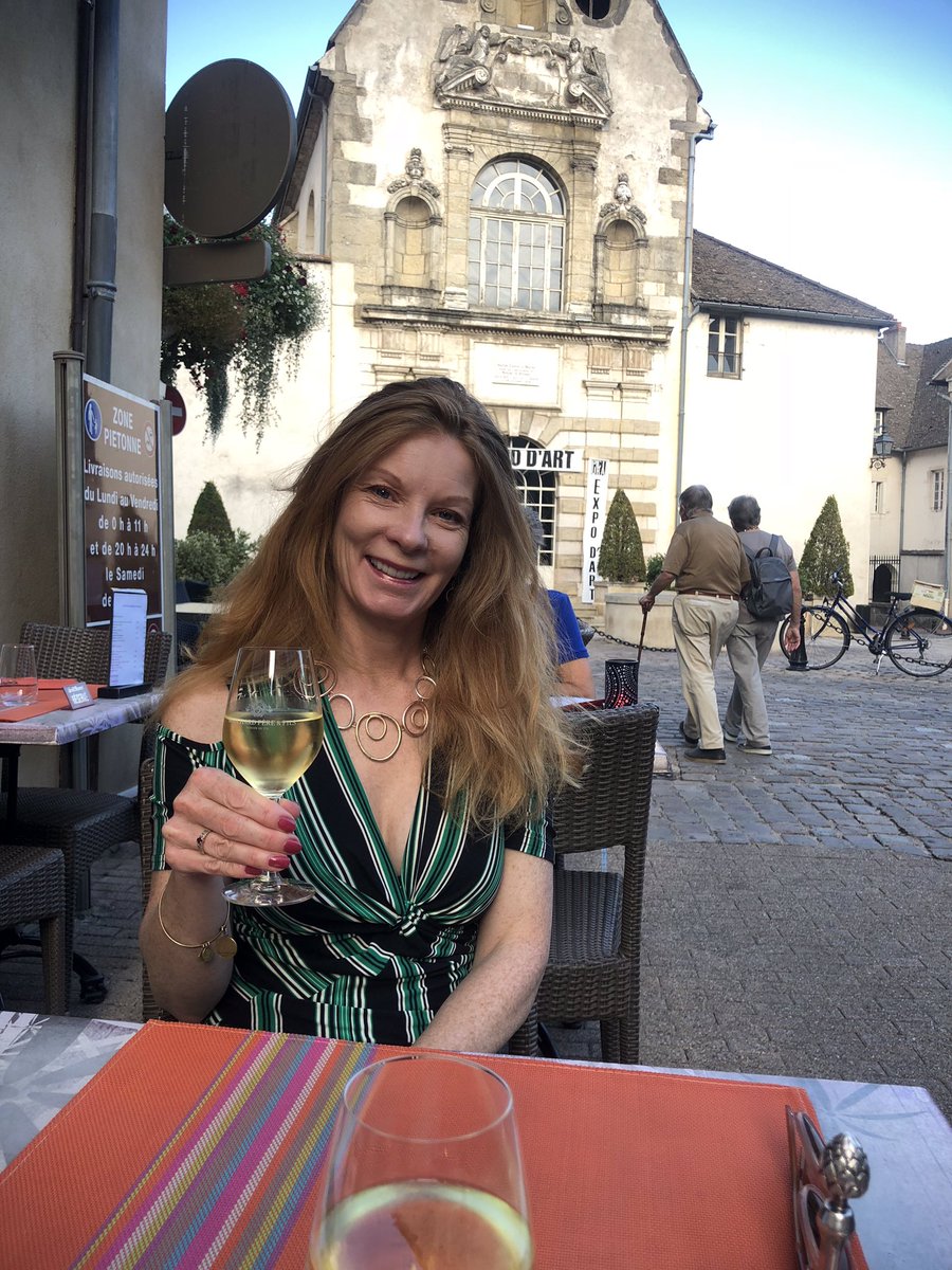 TheLuxVacaGuide's tweet image. Thanks @TravelLeisure for research that wine is more stimulating than math 👍 #lovetotravel #lovewine #hatemath 🍷