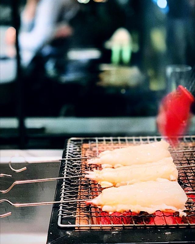maaemo's tweet image. Sweet and plumb langoustine tails on the grill being brushed with spruce butter 🌲 bit.ly/2QKATiV