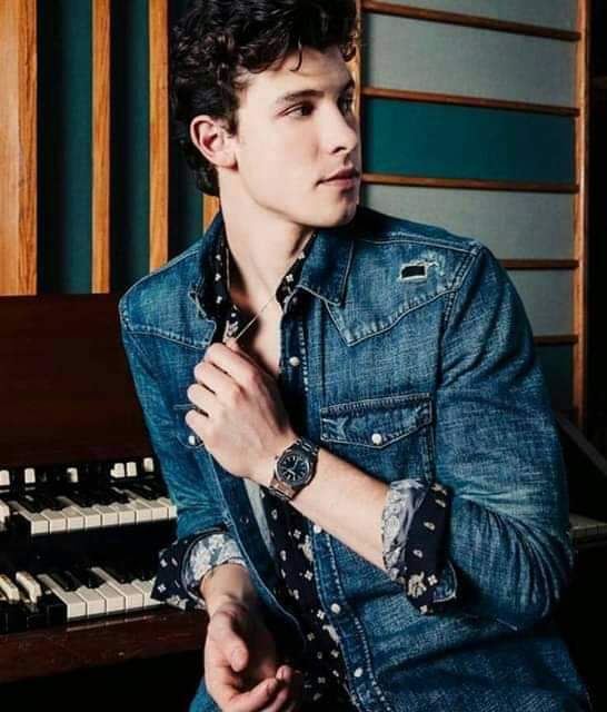 Rhayane83065179's tweet photo. amor da minha vida todinha❤
#UnderPressure #BestCoverSong #iHeartAwards https://t.co/IX0t5xK0qp