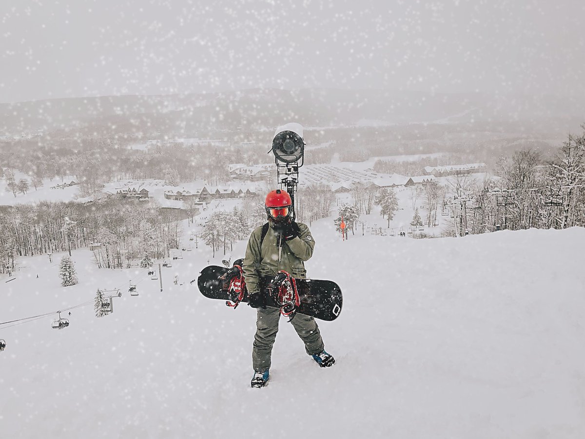 AutoFXSoftware1's tweet photo. Who out there enjoyed a little #SundayFunday in the #snow today?
#photography
original photo credit: @pexels
edited with #GRFXStudioPro
https://t.co/ll9KffaKO7 https://t.co/vf4oMyFp78
