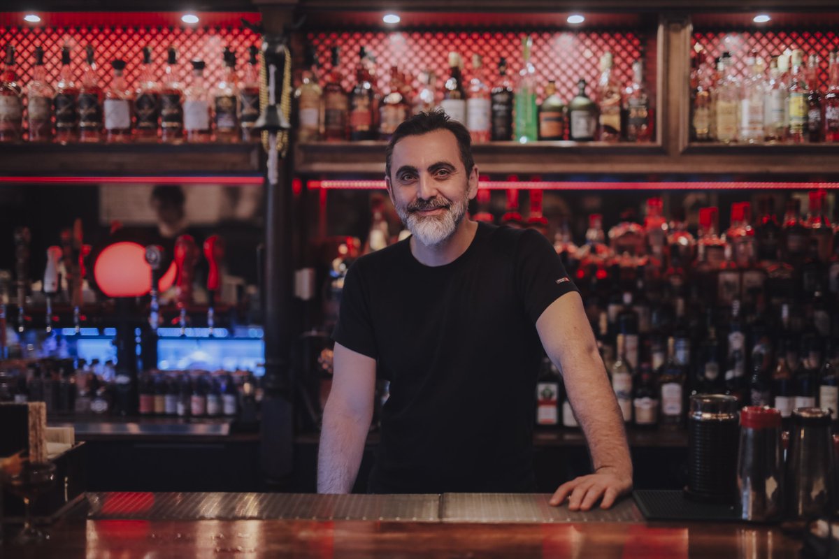 Que ce soit à la maison ou ailleurs, on vous propose plusieurs #ateliers #cocktails pour impressionner vos proches (ou vous mêmes!)
Et en plus, si vous réservez d’ici le 28 février, obtenez 10% de rabais! 😱 #BarLeLAB

evenementiel.barlelab.com/atelier-cockta…