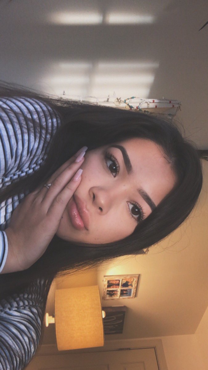 cierra_ramirez6's tweet photo. hi there https://t.co/CFJQt2lXfp