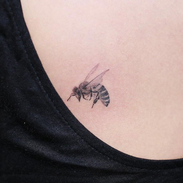 What an intricate tattoo! #tattoo #beetattoo #art #bee #ink