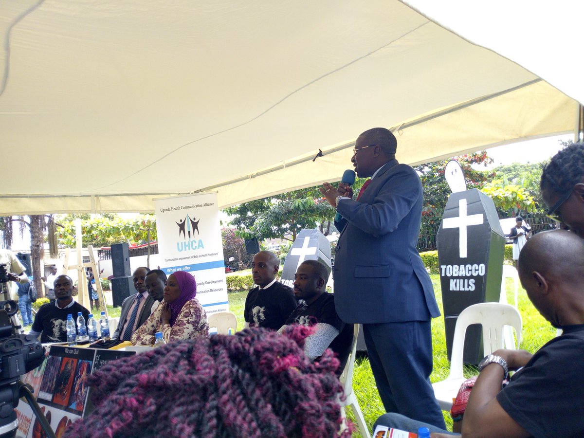TobaccoCtrlUg's tweet photo. "If you have never made an act to benefit the society, I beg that you join us, against public tobacco use. That is all I have to say. My one request, today." - Boaz Musimenta, Chairman National Tobacco Control Committee
#MourningMorning
#TobaccoDeathClockUg
Cc @BelindaMosesSA https://t.co/7VenZ8bUN6
