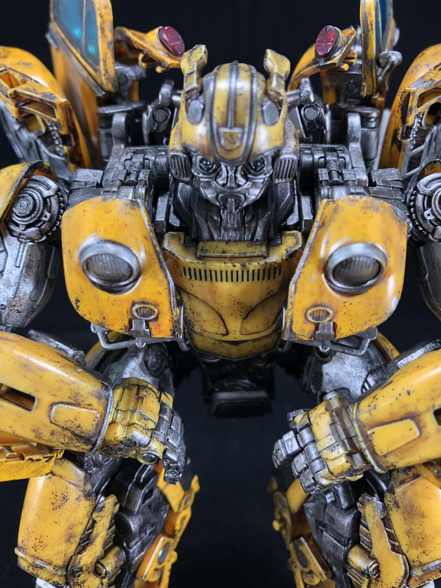 yeungenuis's tweet photo. Transformer!! More than meet the eyes!!!

Fixed the broken joint. Not sure can transform to car or not.🤦🏽‍♂️
#bumblebee
#hasbro
#mpm7
#repaint
#reprint
#reborn https://t.co/oxPA2FDuus