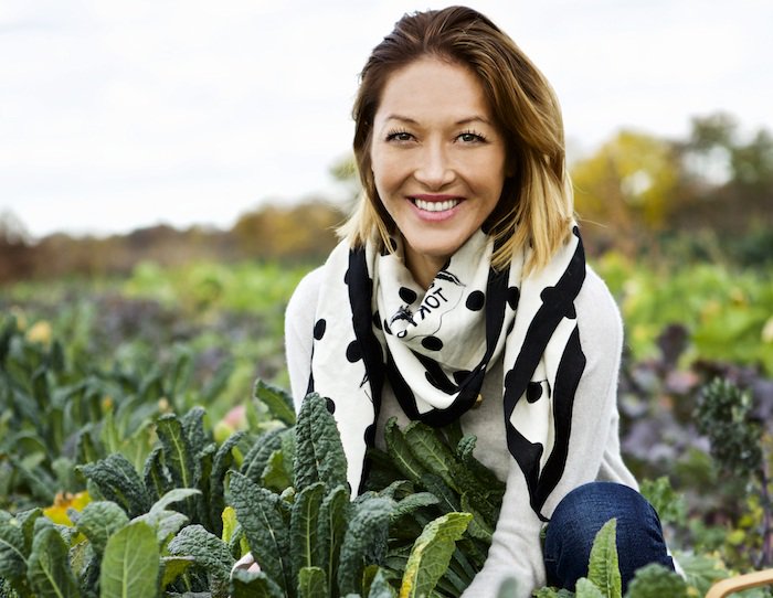 7 superfoods to incorporate into your diet for glowing according to <a href="/CandiceKumai/">Candice Kumai</a> - via <a href="/iamwellandgood/">Well+Good</a> #skincare #healthyfood #NutritionalTherapy clikhe.re/uqeiw