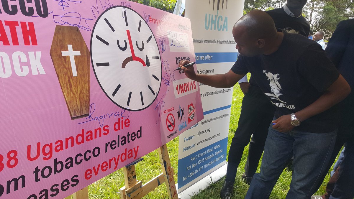 TobaccoCtrlUg's tweet photo. Finally, the unveiling of the Tobacco DEATH Clock in Kampala, Uganda.
Thank you @uhca_ug, @KCCAUG, @MinofHealthUG and all our partners for making this happen.
Dear citizens, stay away from TOBACCO.
#TobaccoKills
#TobaccoDeathClockUg
#MourningMorning https://t.co/dxtlTSWSGm