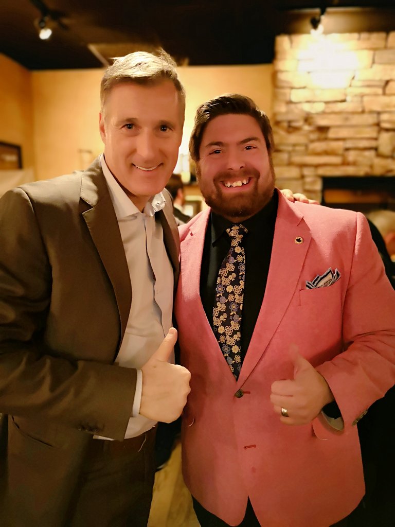 bizmanYXE's tweet image. While out supporting local business Rook &amp;amp; Raven, had the chance to connect with @peoplespca leader @MaximeBernier, who&apos;s in town for a presentation on the economy.  An absolute gentleman!   Wonderful to meet @ClintonDesveaux as well! 
#businessYXE Connection is currency.