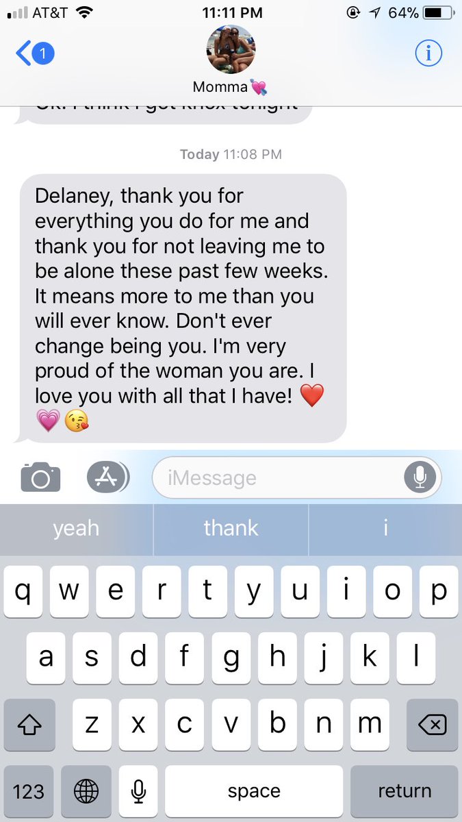 _delaney9's tweet photo. my mom is an angel. i do not deserve her😭 https://t.co/ztPRbUoz4A