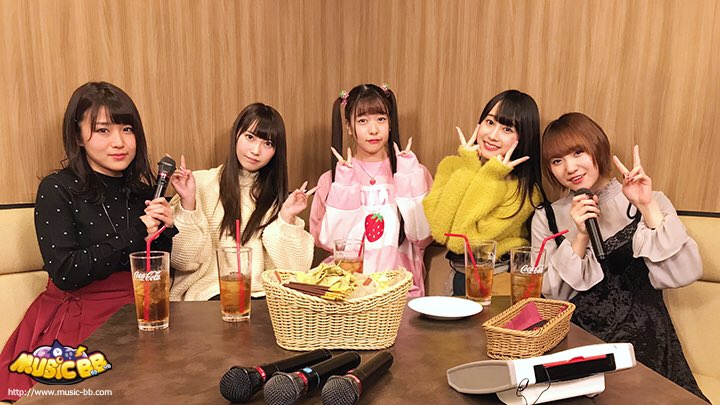 様々な女の子たちがカラオケルームでガールズトークを繰り広げるmusic B B B B カラオケ女子会 今週 1 14 1 は 河野万里奈 Ready To Kissから春川桃菜 上原歩子 清川麗奈の3人と上月せれなが出演 Music B B Music Staff 様々な女の子たちがカラオケルームでガールズトークを繰り広げるmusic B B B B カラオケ女子会 今週 1 14 1 は 河野万里奈 Ready To Kissから春川桃菜 上原歩子 清川麗奈の3人と上月せれなが出演 Music B B Music Staff