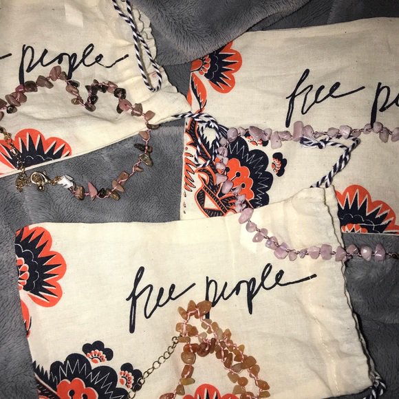 Kmic2006's tweet photo. So good I had to share! Check out all the items I'm loving on @Poshmarkapp #poshmark #fashion #style #shopmycloset #freepeople #tokidoki: https://t.co/0iaVpk28ml https://t.co/U013fudI3J