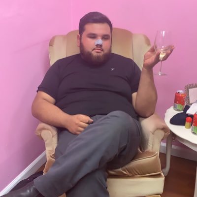 frickoffalex's tweet photo. You wish you were like me #NewProfilePic https://t.co/4AyNrU86m8