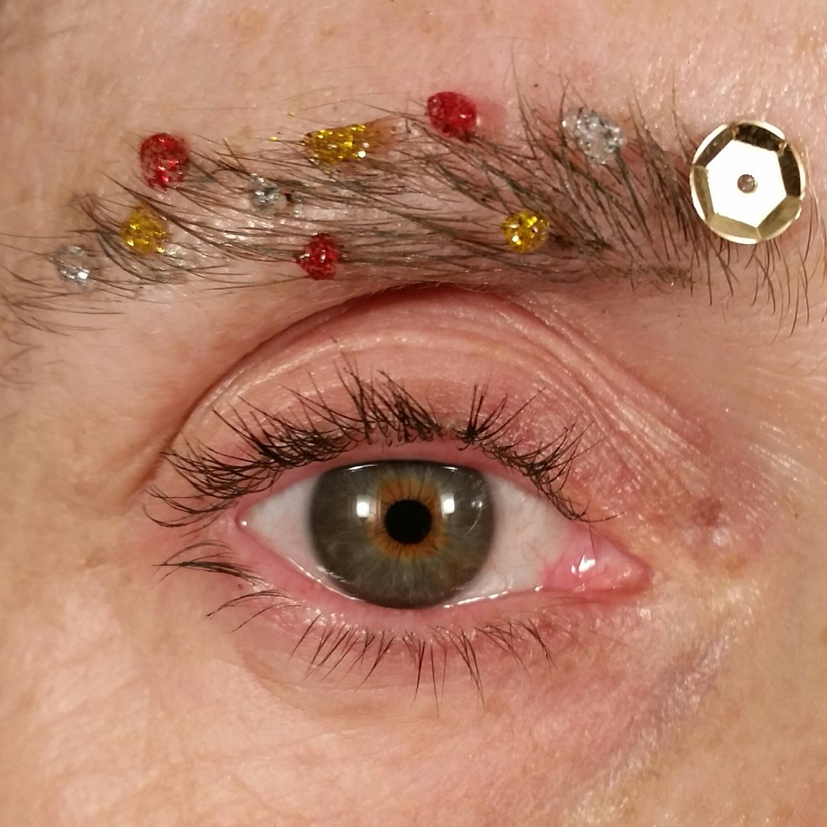 Emilie Barnes On Twitter Christmas Eyebrows And My Eyelashes
