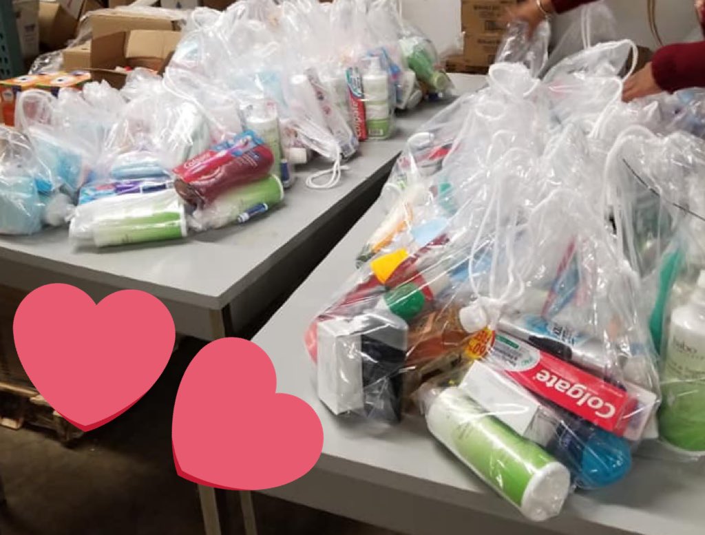 DrFaniel's tweet photo. Thx #maternalchildhealth #NJ #ZetasGetEngaged volunteers! Donated 158 lbs food/toiletries; Packed 1,260 lbs. #SendHungerPacking meals; 532 lbs. hygiene bags! 256 bags reach #Trenton youth tomor @MercerStFriends #FoodBank @AtlanticReg1920 #MLKDay #ZPhiB99 Anti-hunger legislation! https://t.co/aqbMJfmsX8