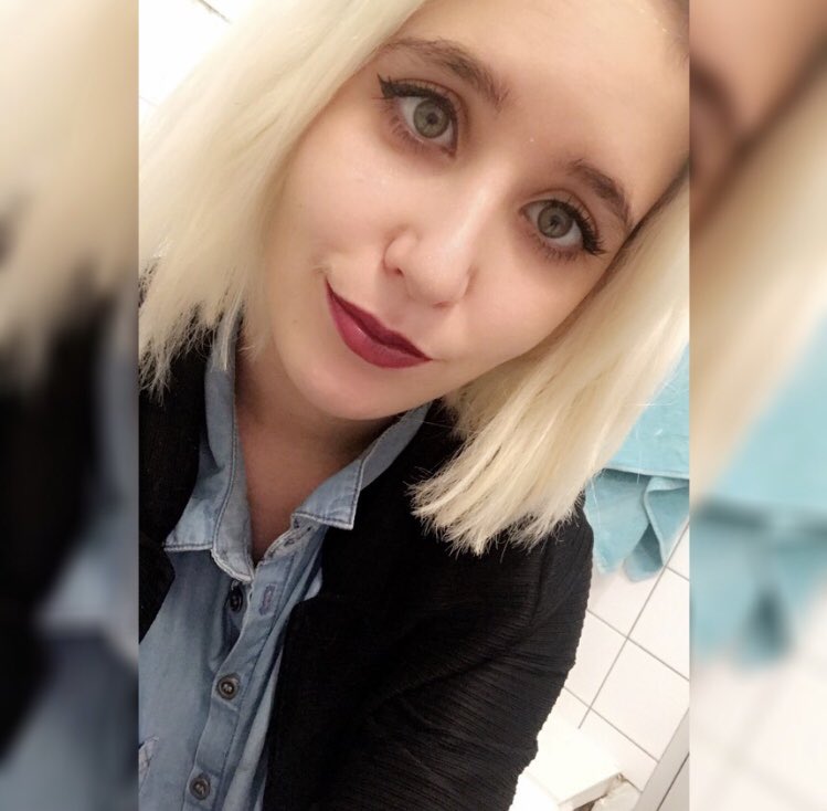 GwendolineEdde's tweet photo. T’inquiète pas Horia tout va bien se passer on est de tout cœur avec toi #OliveYou #SelfieForHoria https://t.co/PiFwWdXz0l