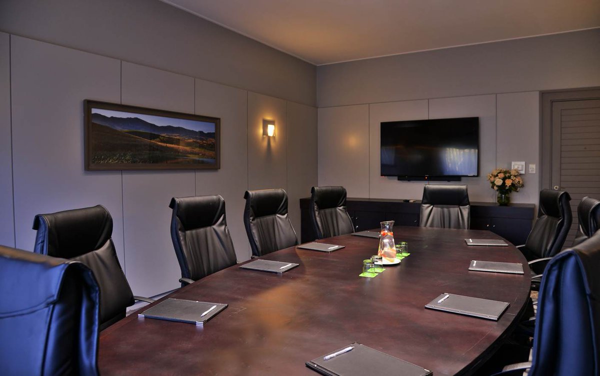 AlpineHeathR's tweet image. This week, set your goals, be your goals, stay focused, keep your head up. Have a good one from all of us at aha Alpine Heath Resort. 

#travel #business #conference