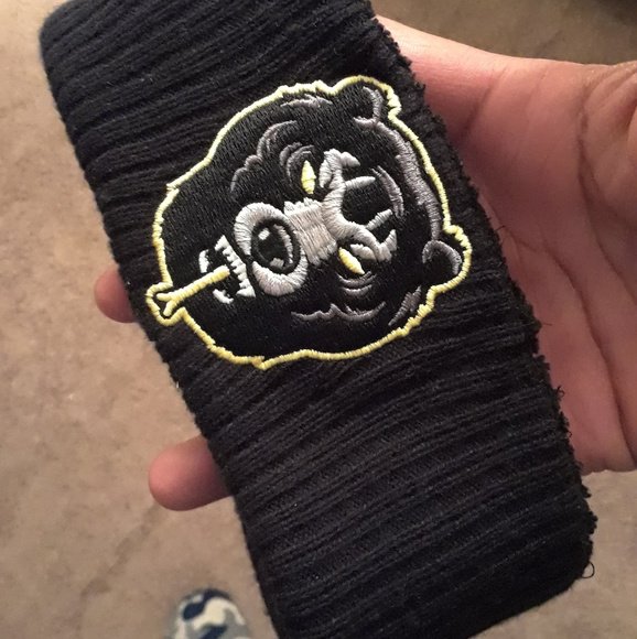 clharleman65's tweet photo. So good I had to share! Check out all the items I'm loving on @Poshmarkapp #poshmark #fashion #style #shopmycloset #hollywould #mishka: https://t.co/j3Al4LpCJl https://t.co/AIvVy6oU4R