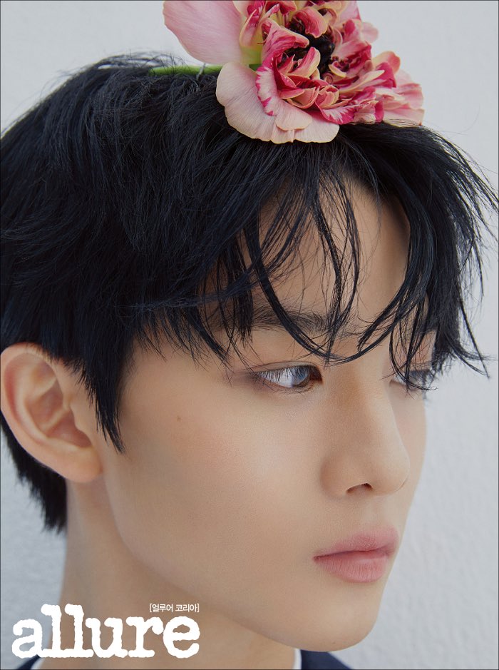 OfficialC9ent's tweet photo. [#배진영]
얼루어(allure) 2월호 예약판매 

알라딘
▶️ https://t.co/cUv6y6VcrW

#BAEJINYOUNG #WANNABLE #얼루어 #allure https://t.co/Du5YjFUVOt