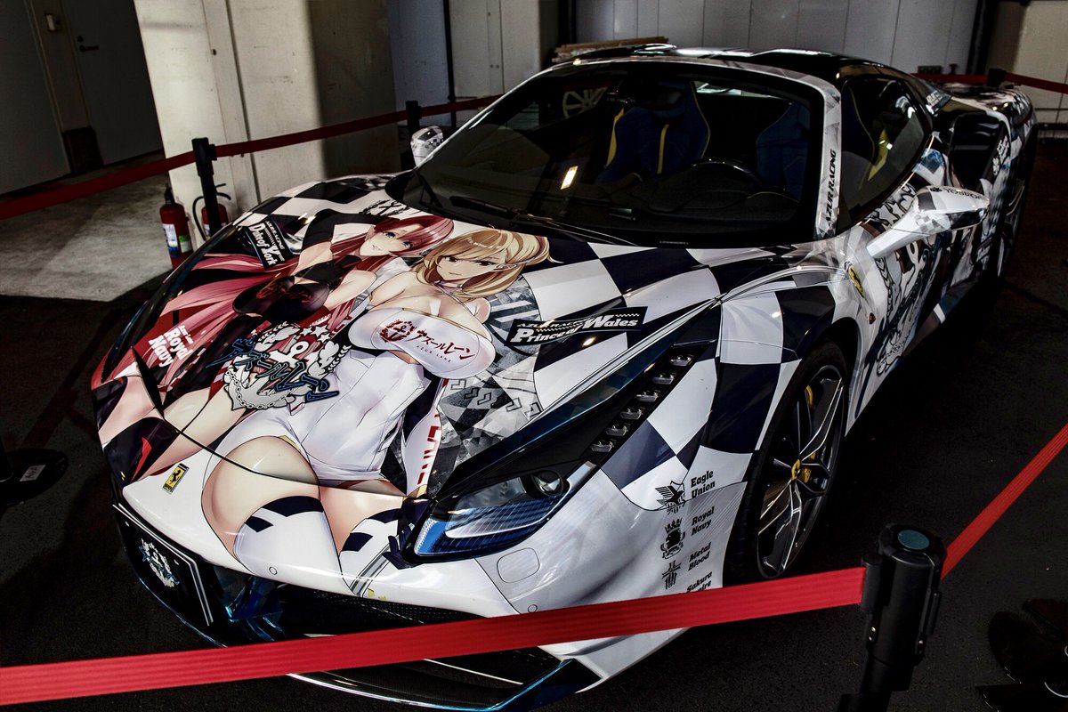 しろし アサルトリリィ号 秋葉原で アズールレーンの痛車見てきました ついでに自分のも撮影 フェラーリ 痛車