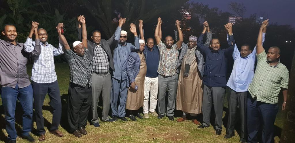 BareElias's tweet photo. I take this opportunity to congratulate my brothers the #Leaders of #Awliyahan for their #ShowOfUnity. The unity and strength of our brothers is also the strength and unity of the larger #Ogadens. May ALLAH bless you. @FarahMaalimM @DrDahiye https://t.co/Hv0wmWppbt
