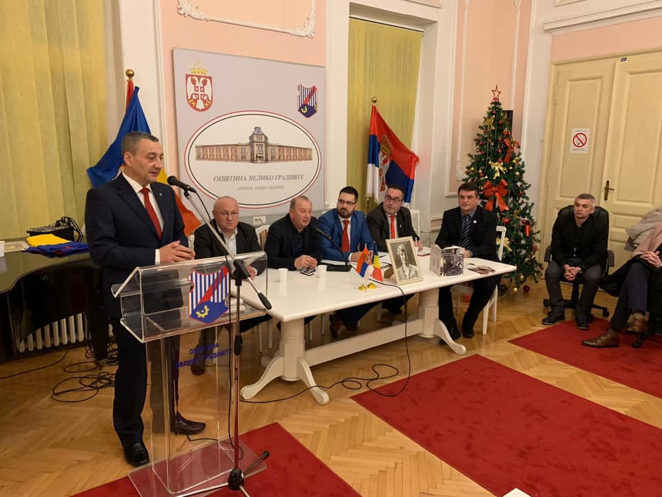 mrpromania's tweet image. Secretarul de stat Victor Alexeev a participat sâmbătă, 12 ianuarie a.c., la evenimentul organizat de Uniunea Românilor din Serbia, de la Veliko #Gradiste, o inițiativă dedicată promovării, dezvoltării și încurajării coeziunii mediului asociativ românesc din Republica #Serbia.