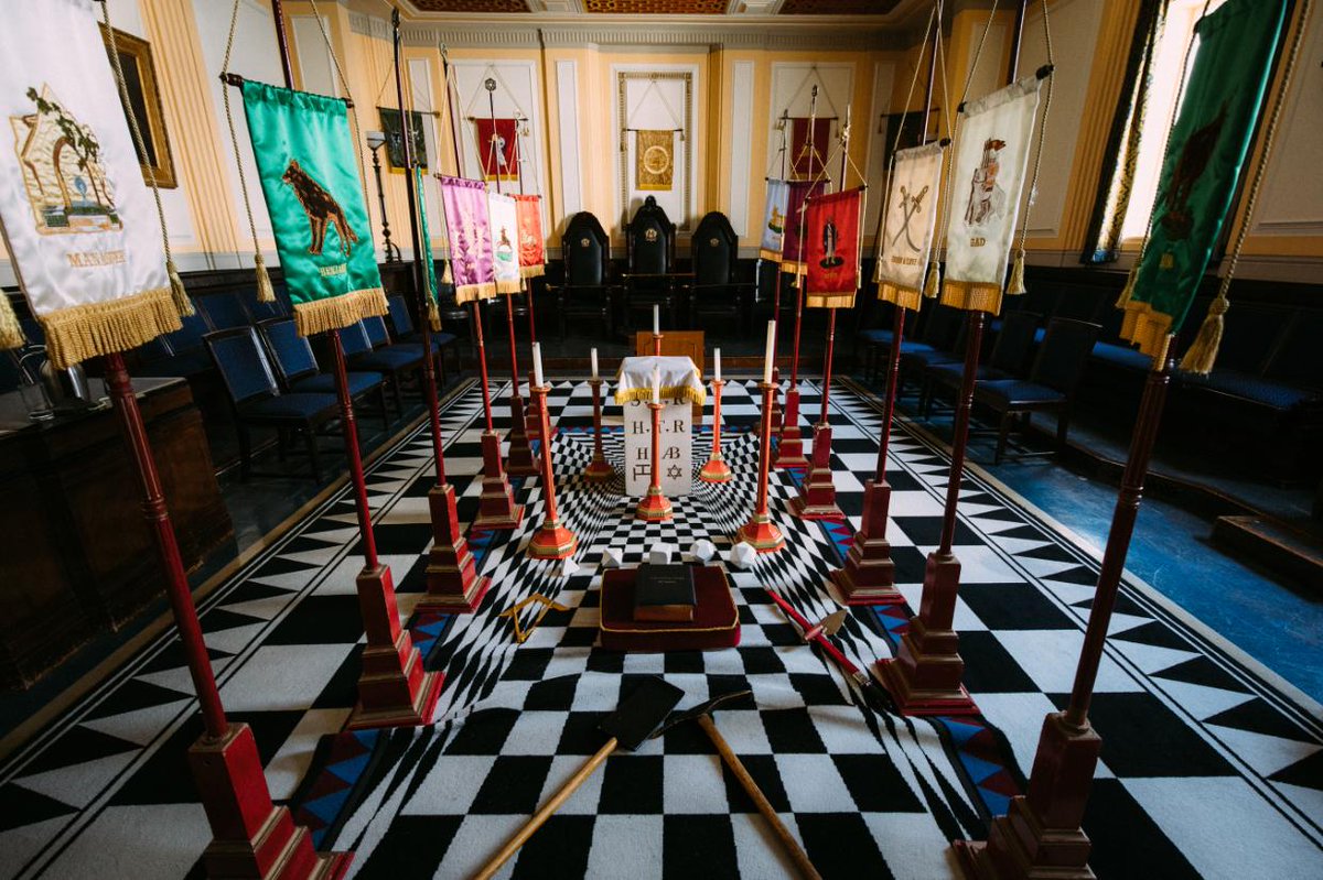 Our new header image is this beautifully kitted-out chapter room here at @FreemasonsHall
© Kenji Kudo / http://kudokenji.com