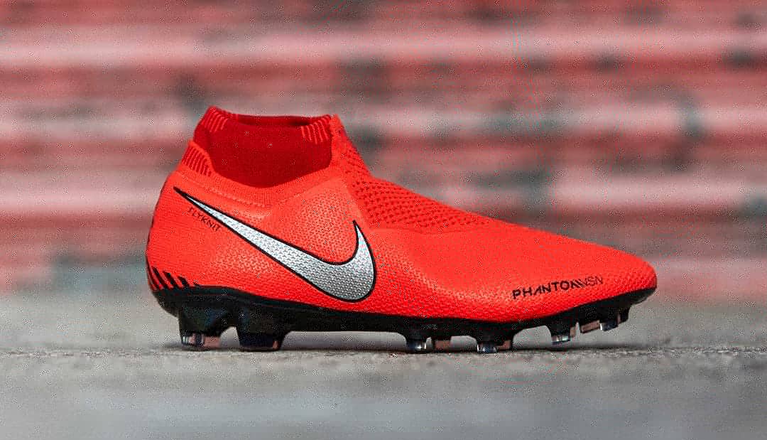 Nike Phantom Vision Academy DF IC Mens Boots .