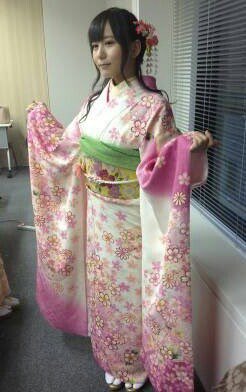 EGO_48's tweet photo. *  成.人の日  *
今年最初の更新
活動頑張りますっ‼
今日は成.人の日、成.人したメンバーおめでとうっ‼
私の成"人式の画像w
#みなめろでぃ https://t.co/M0KXkY4FrQ