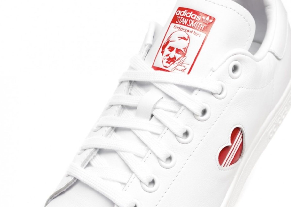 stan smith with heart