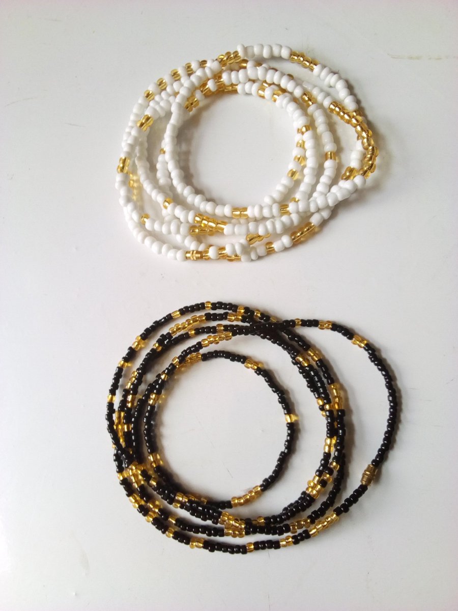 Good morning guys!
Let me be your Waistbeads Plug.
Buy for yourself/girlfriend/sister/friend โค๏ธ
Prices are from N500, available in different colors.
Glow in the dark beads are also available.
Please RT for potential customers to see ๐