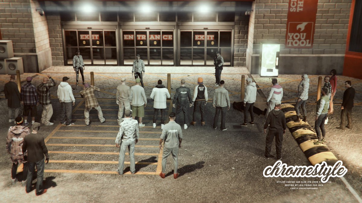 piyopiyo09011's tweet photo. #GTAOnline 
#ChromeStyle 
#CHRO 
#CHROMT 
#ChromeNight 

*2019.1.13
*LOWERED

ご参加頂いたメンバーの皆さん、スタッフの皆さん、お疲れ様でした！

派手系からリアル系まで、華やかなMTになりましたね♪

次回もヨロシク👍

part Ⅰ https://t.co/KXjQmveZGc