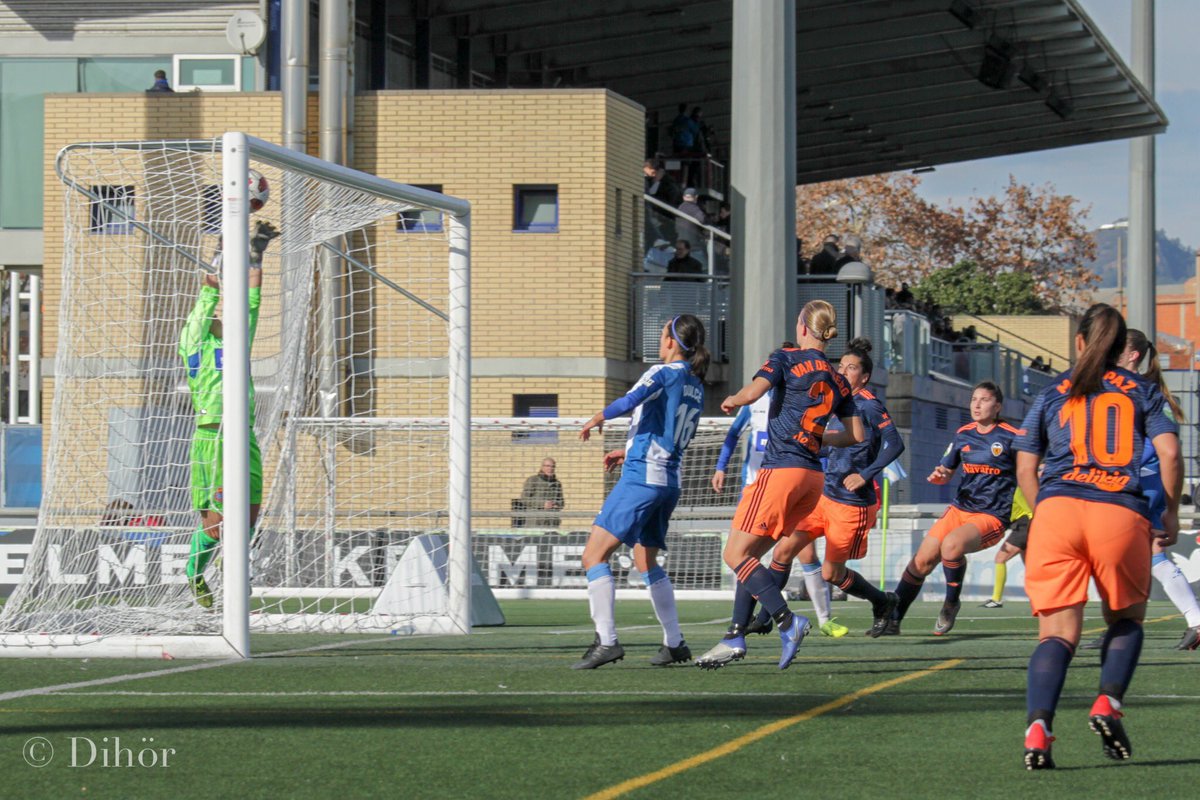 SendyDihor's tweet photo. VAR | ¿Gol o no gol? #LigaIberdrola #espanyolvalencia #futfem https://t.co/xOL1yNKS8p