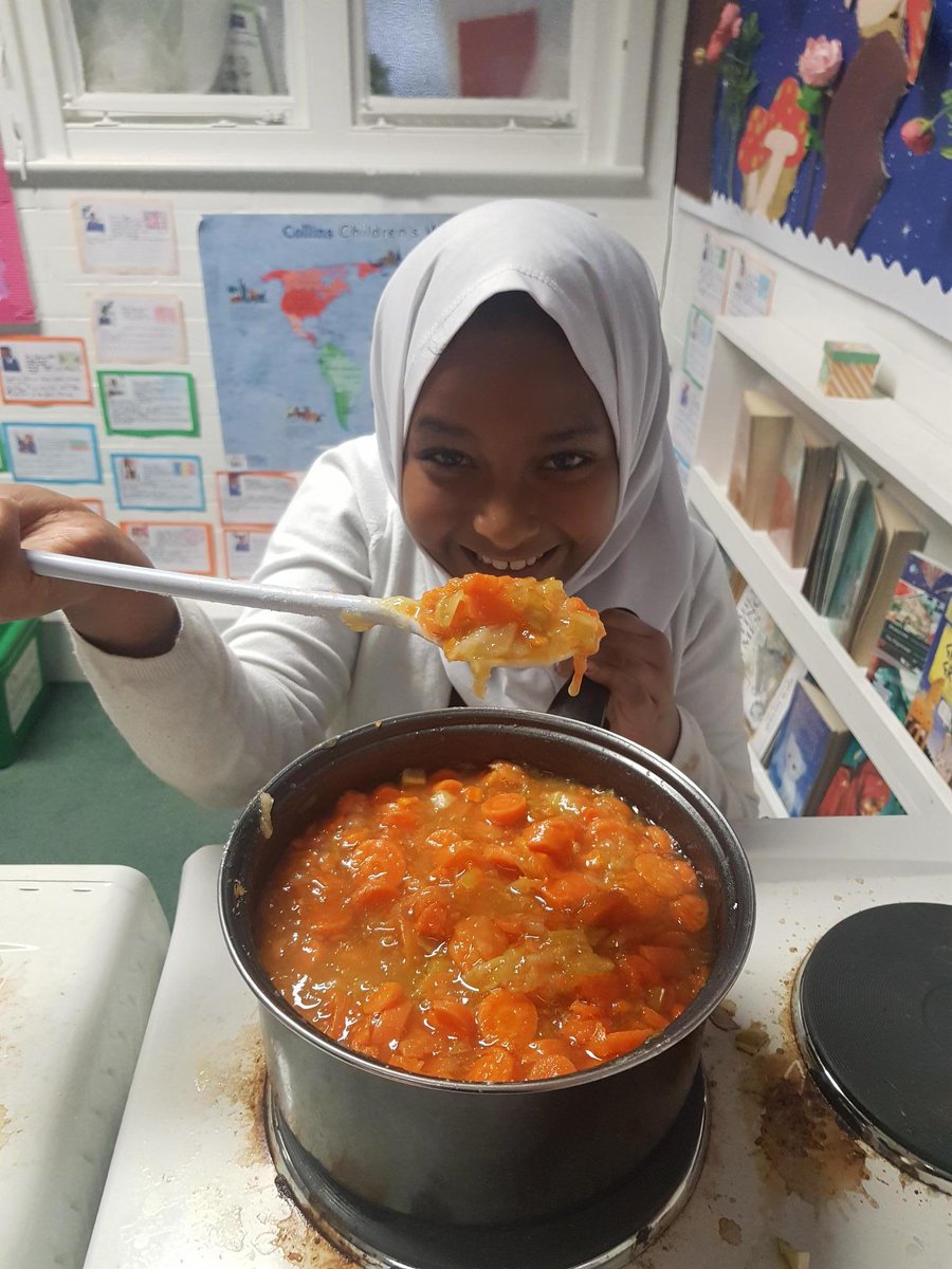 HPA_Philip_Lane's tweet image. WOW! Year 6 loved their WOW Day lessons as well! Despite the fact their food was rationed, they made a DELICIOUS feast; Carrot jam, potato cakes and spam sandwiches! 
#HPAPLYear6 #HPAPLWowDay