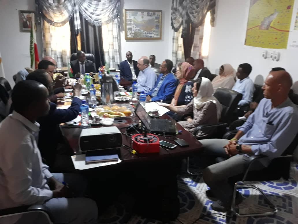 UNHabitat_Som's tweet image. A delegation from @swiss_un visited #Gabiley, #Somaliland to see local governance progress there. Thanks to #JPLG donors including @swiss_un, #Gabiley is making multiple progress on LG including strengthening local revenue, streamlining systems and delivery of equitable services