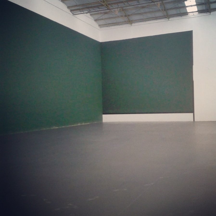VMConstruccion's tweet photo. ¡Magnífico el resultado tras la reforma!
¿Lo reconocéis?
¡Es el frontón de Badarán!
Unos cambios en cubierta, suelo y frontón... Y ¡Cómo nuevo!
¡Ahora a disfrutarlo!
#reforma #polideportivo #LaRioja #Badarán #construcción #arquitectura #EquipoVM #frontón #deporte https://t.co/uqrjeUdMAO