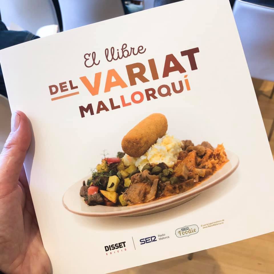 BarBosch's tweet photo. Lecturas que nos abren el apetito a primera hora de la mañana 🤤 Mil gracias Cristina Ortega Photodesign por las magníficas fotos. #Barbosch #FoodLovers #Foodies #Food #VariatMallorquí https://t.co/wBnpeERfT5