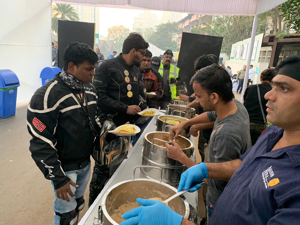 AkshayaPatra's tweet photo. We would like to thank all the bikers who participated, the supporters who helped organise this wonderful initiative, Mr @SanjeevKapoor for supporting our cause, and the amazing people of Mumbai for welcoming us with open arms and throttles. 
#OutrideHunger #Bikers #RideForACause https://t.co/2F43qvJiKE