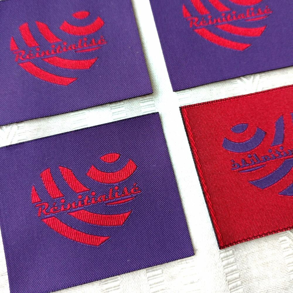 wunderlabel_esp's tweet photo. Etiqueta personalizada con un diseño sencillo pero atrevido #wunderlabelES #etiquetatejida #etiquetapararopa #etiquetaspersonalizadas https://t.co/KtUoQygxnZ