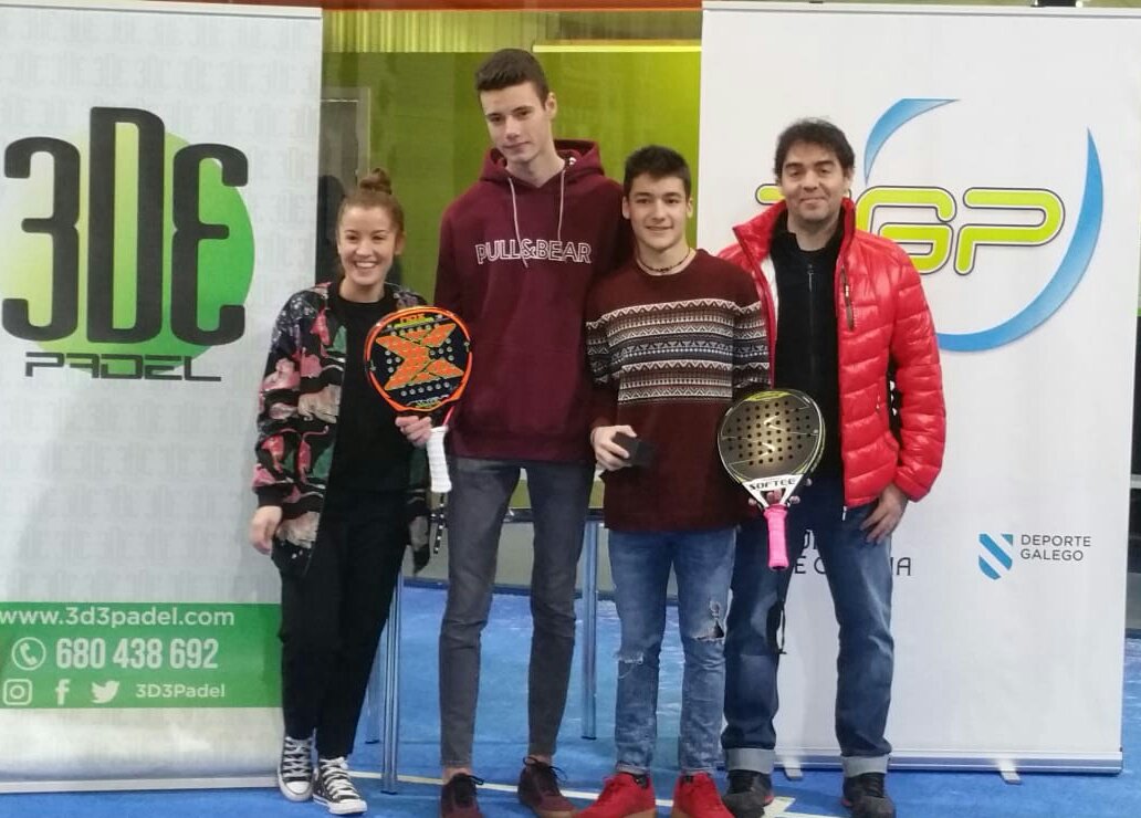 GrupoJimSports's tweet photo. Éxito total del equipo #SofteePadel base en el I Torneo de menores de la Federación Gallega de Pádel. Aquí un resumen en 📸📸 https://t.co/hhvwzaTRm7