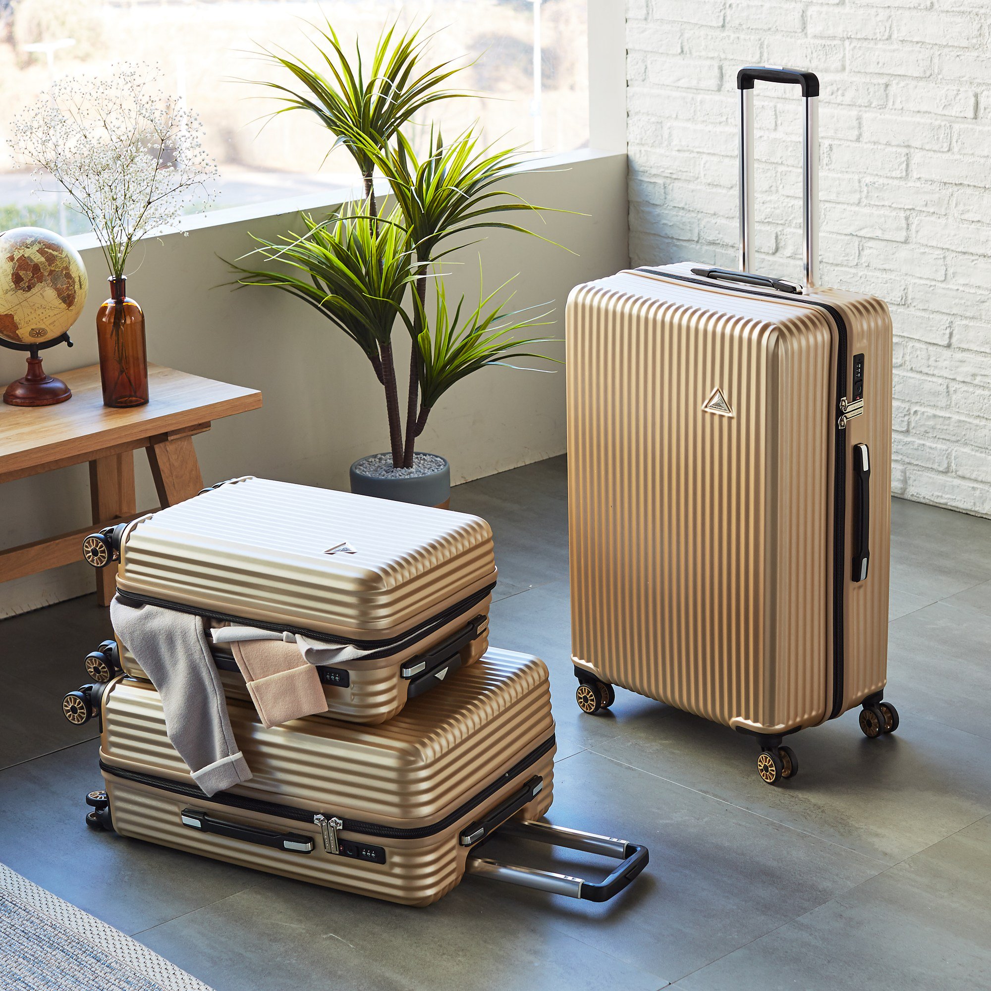 qvc uk suitcases