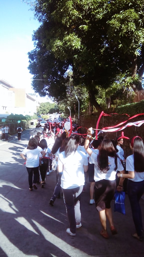 balaganjomelyn's tweet photo. Go, COC! 💕 LABAN KABIDA! SA COC MASAYA! 🙌 #alabCOC #alabNEU #NEUFair2019 #CollegeOfCommunication https://t.co/OwZdGmrTiz