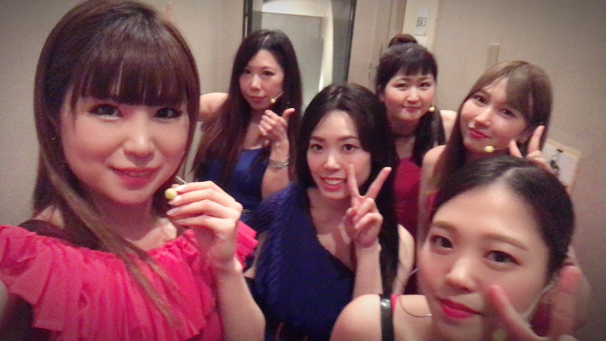 Opink6_official's tweet photo. 当日皆で撮った写真をupします😊💓
衣装はI'm so sickの
PV&amp;McountdownでApinkが着ていた赤❌紫の印象深い衣装にしました🥰💓 https://t.co/DSh8Lhk1uS