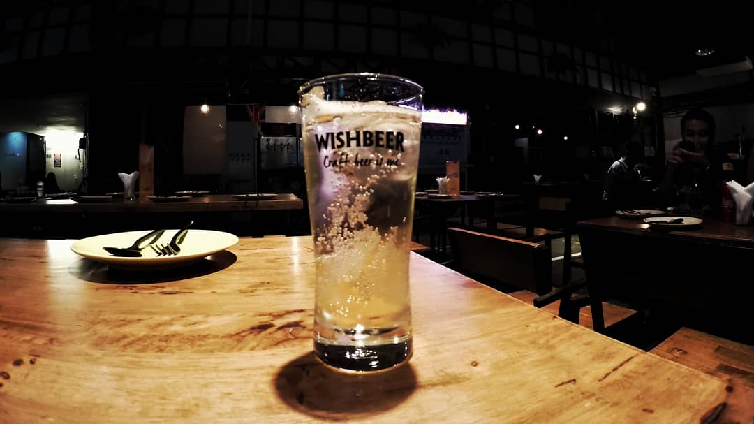 realaiit's tweet photo. #WishBeerHomeBar
Shot on #hTc #hTcRe #ReCamera https://t.co/WpvcZ2FE5v