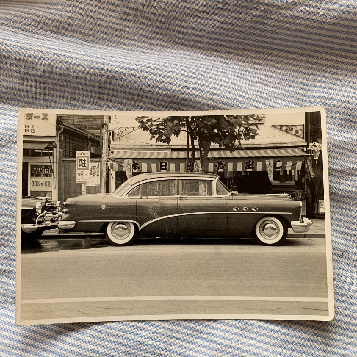Oscar910 親父の遺品から昔の写真 その2 1950年代 アメ車 ビュイック センチュリー 55年型 1950年代の米人気tvドラマ ハイウェイパトロール に登場してたらしい Buick ビュイック ビュイックセンチュリー 昔の写真 Oscar910 親父の遺品から昔の写真 その2 1950年代 アメ車 ビュイック センチュリー 55年型 1950年代の米人気tvドラマ ハイウェイパトロール に登場してたらしい Buick ビュイック ビュイックセンチュリー 昔の写真
