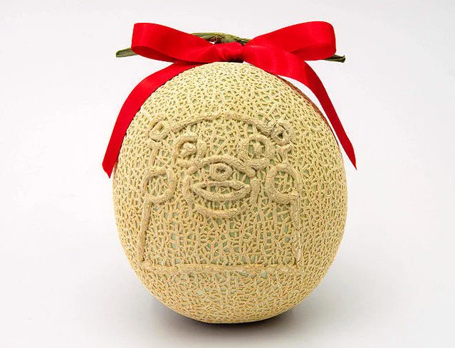 くまモンの顔がメロンになったくまモン柄のメロン！