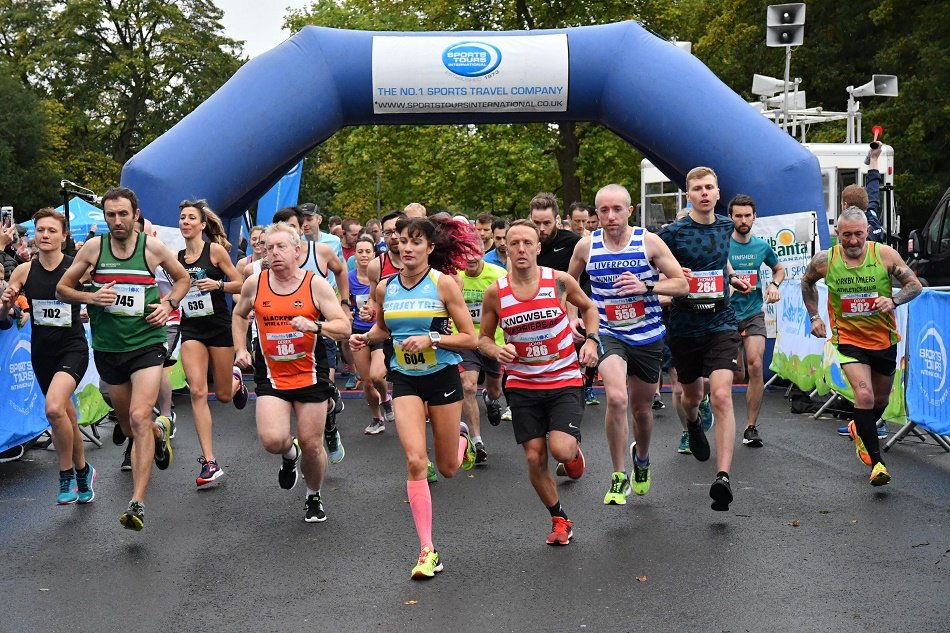 TheRunningBee's tweet photo. Did you know more than 50,000 runners now take part in our races?
@manchester10k @salford10k @touroftameside @PrestonCity10K @AlderHey10k 

#MondayMotivation #10K #Runners #Running 
https://t.co/EpCGYxNzje https://t.co/Nm08N0sqAK